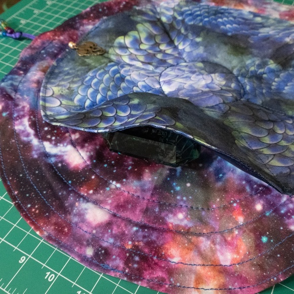 Dragon DND Bag Or Jewelry Bag Dice And Throw Bag Handmade Drawstring Fabric Bag - Picture 9 of 11